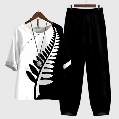 Natalia | Comfortable Artistic Print Set