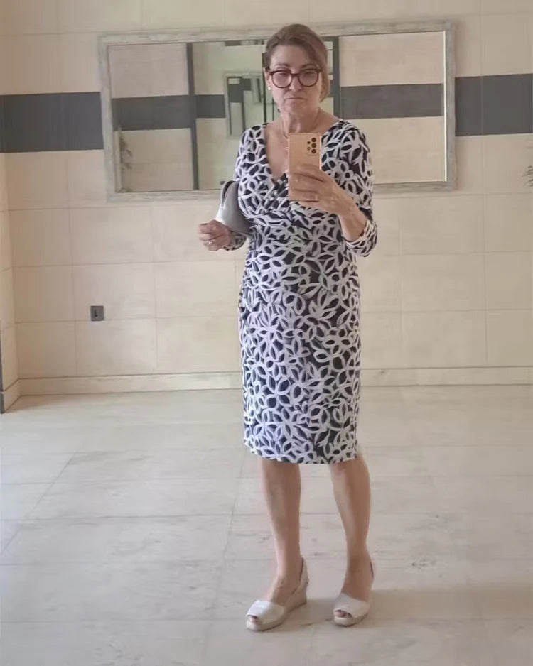 <p>CUSTOMERS GIVE BAILEY'S BOUTIQUE CALIFORNIA A 4.7/5</p>