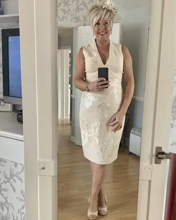 <p>CUSTOMERS GIVE BAILEY'S BOUTIQUE CALIFORNIA A 4.7/5</p>