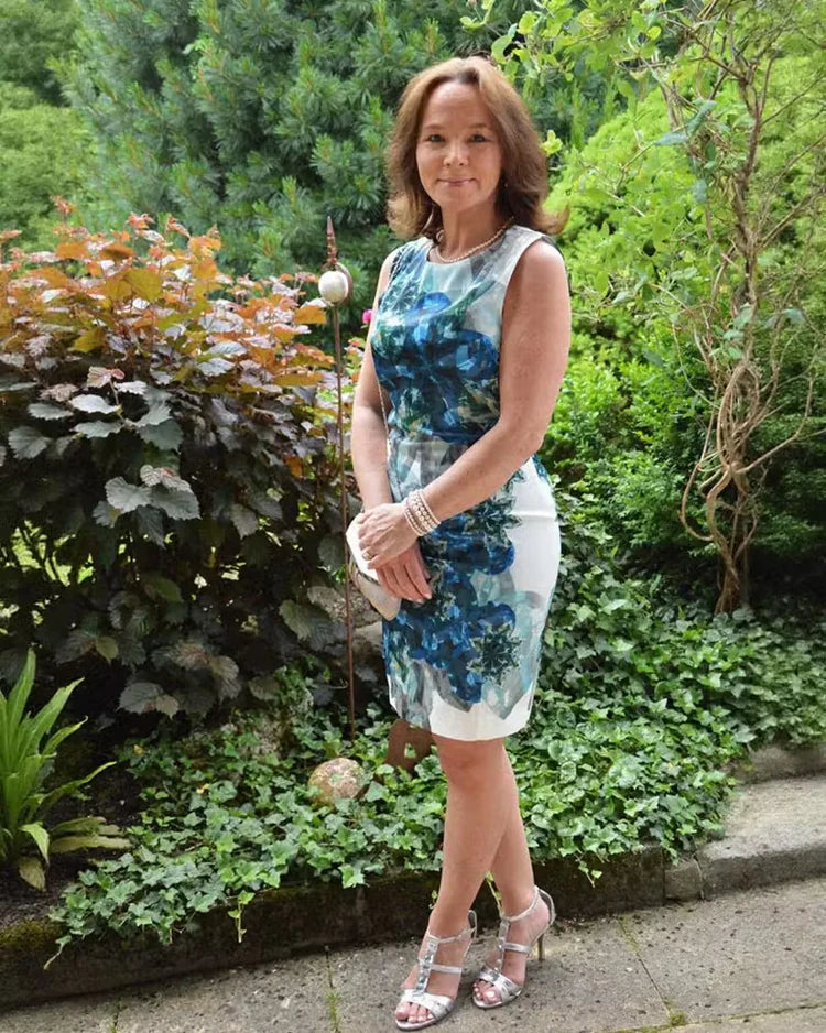 <p>CUSTOMERS GIVE BAILEY'S BOUTIQUE CALIFORNIA A 4.7/5</p>